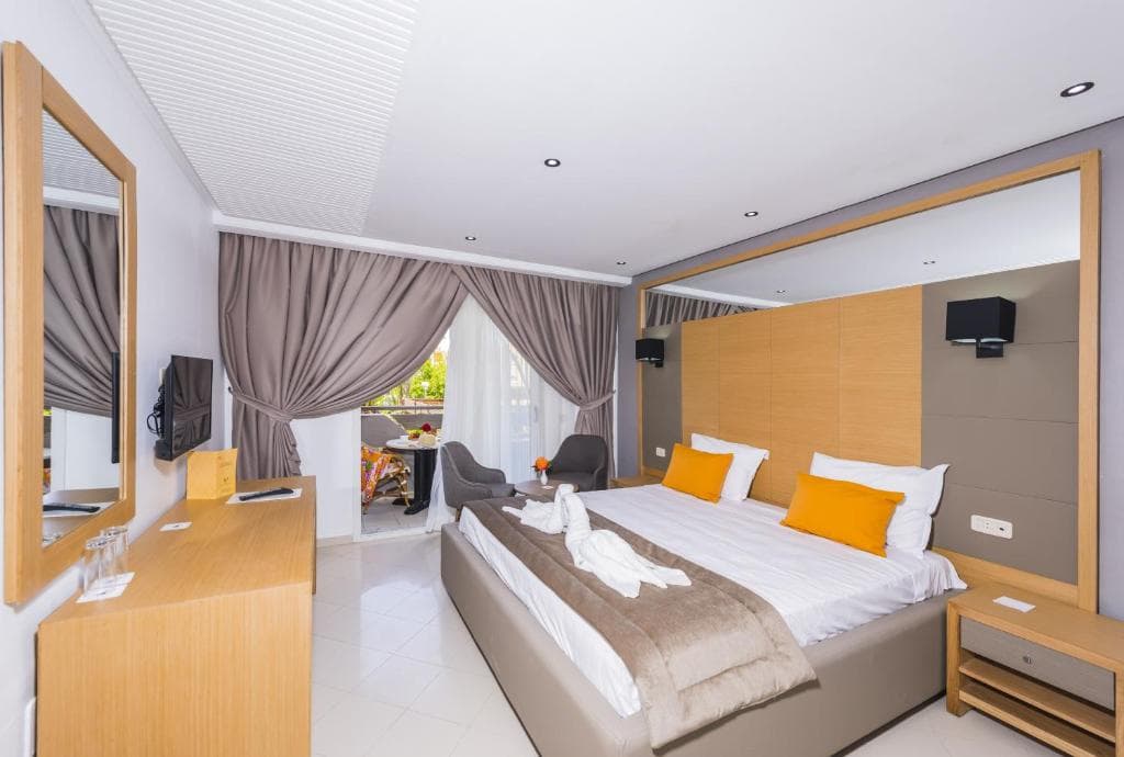 Abou Sofiane-Families & Couples Only — Sousse — photo 5