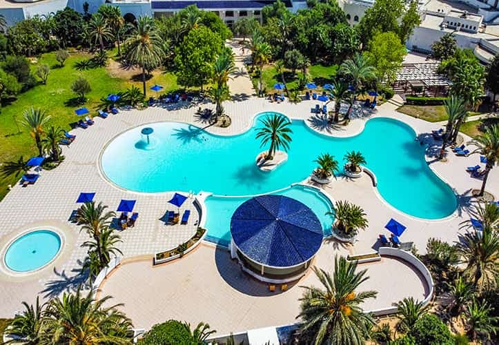 فينشي سفير بالاس آند سبا — الحمامات — photo 3